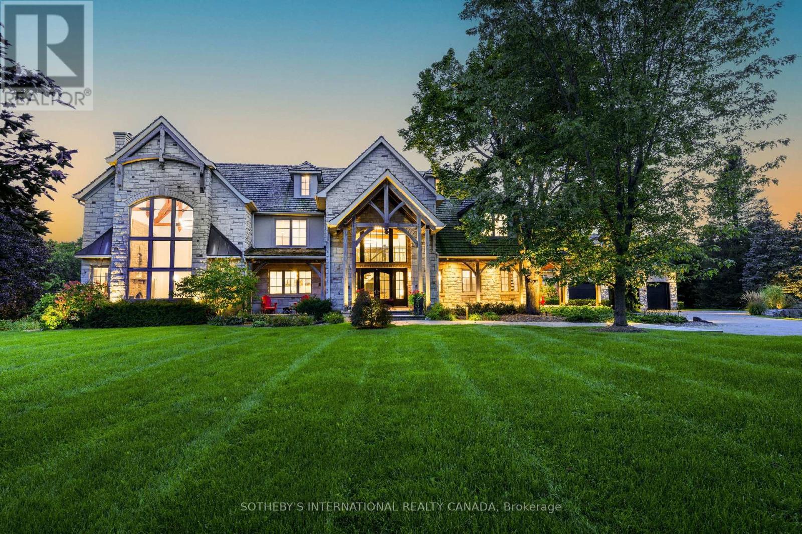 Detached at 2376 8 SIDEROAD, Burlington