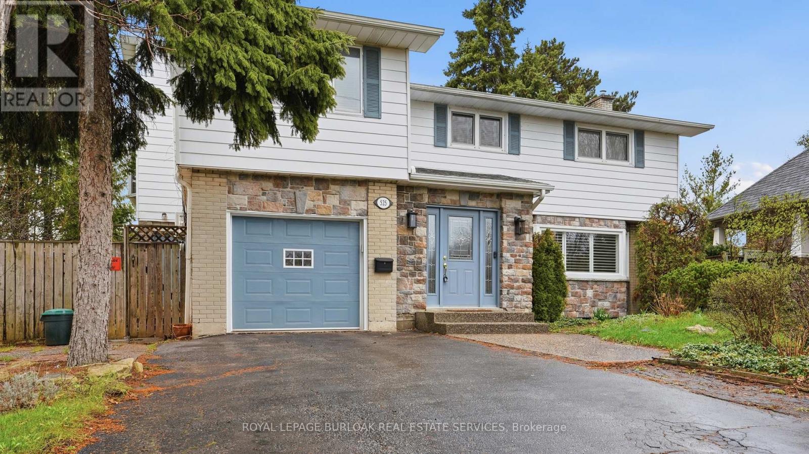 Detached at 525 GRAND BOULEVARD, Oakville (FA Falgarwood)