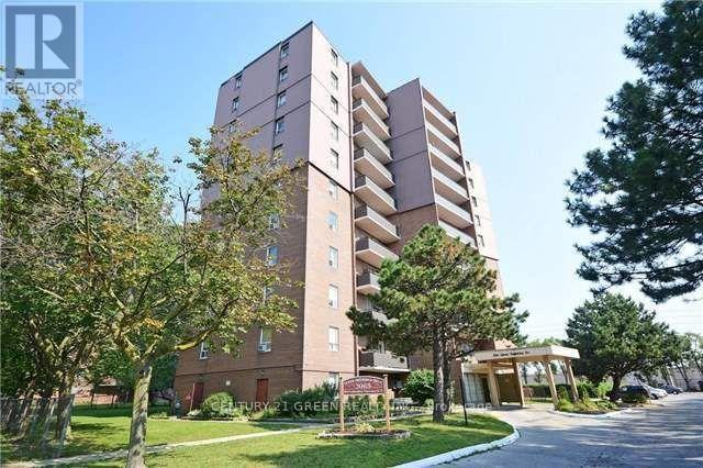 Apartment at 902 - 3065 QUEEN FREDERICA DRIVE, Mississauga (Applewood)