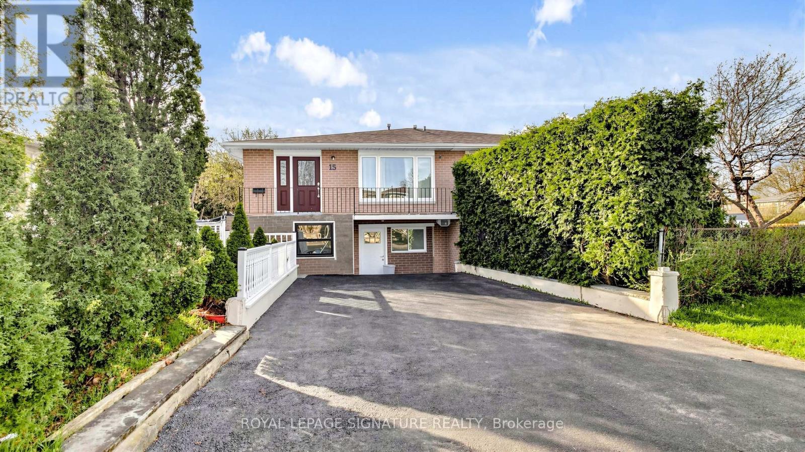 Semi-Detached/Link at 15 GAINSBOROUGH ROAD, Brampton (Northgate)