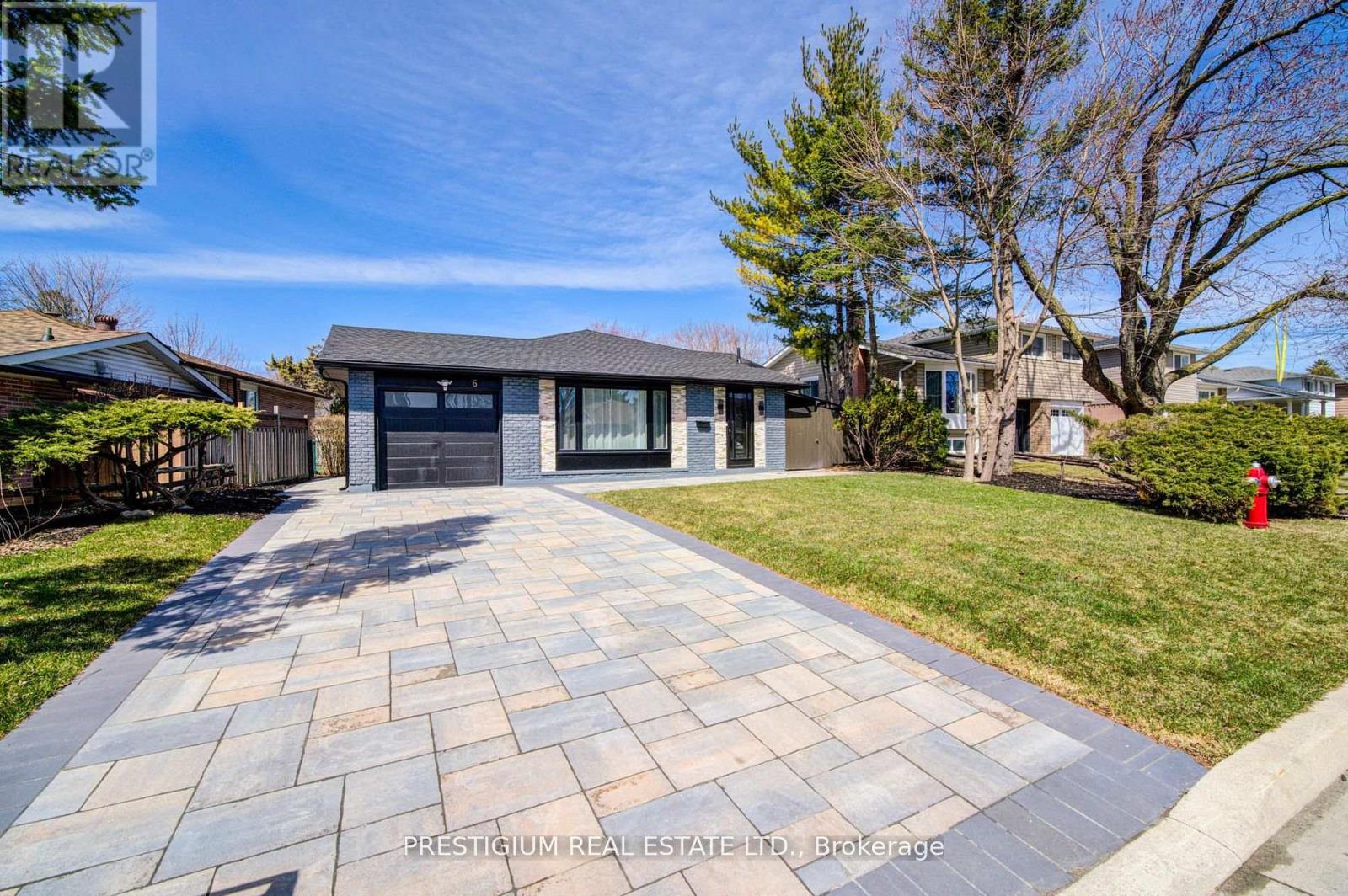Detached at UPPER LEVEL - 6 WILLIS DRIVE, Brampton (Brampton East)