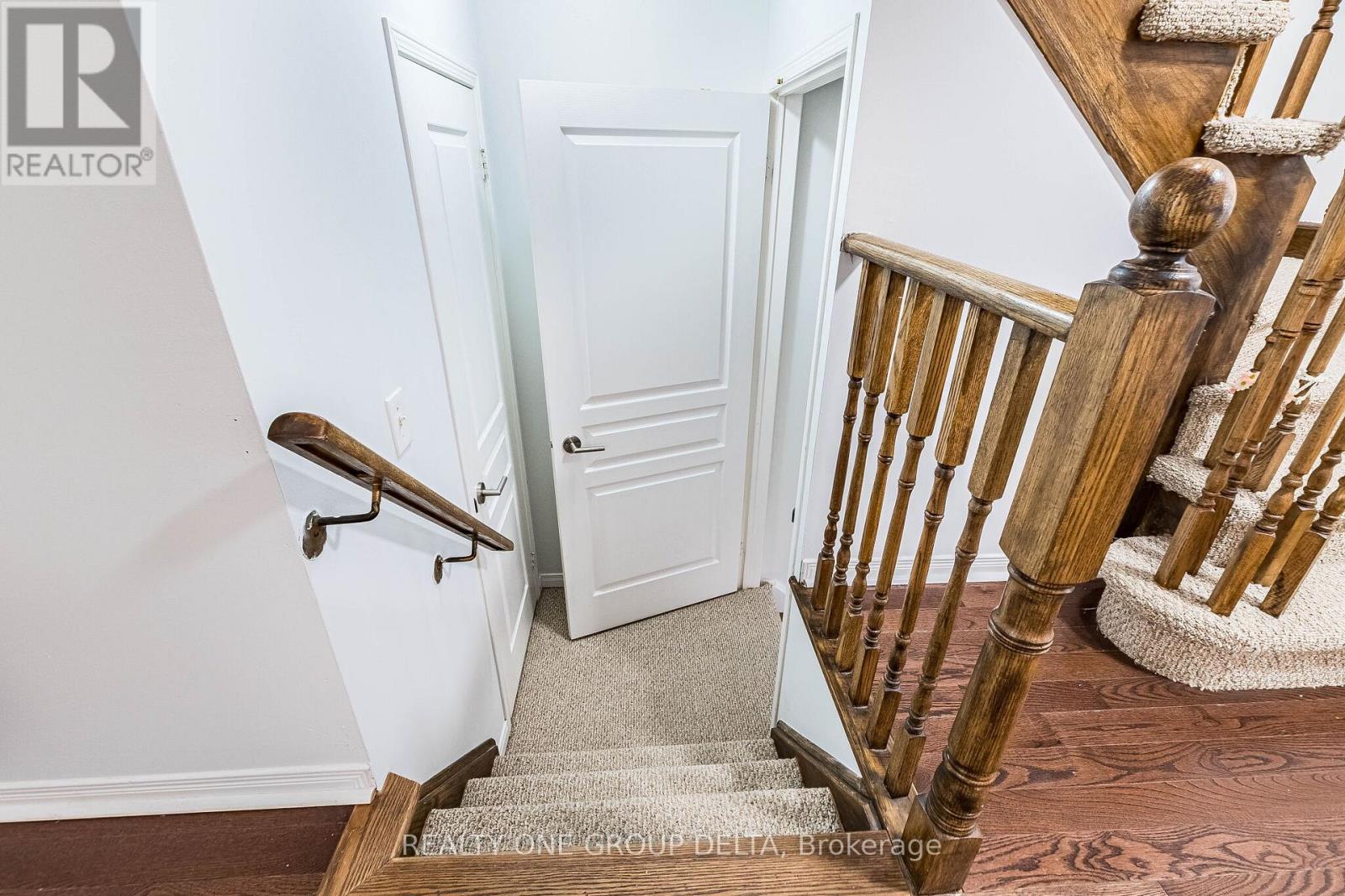 Semi-Detached/Link at 5897 CHURCHILL MEADOWS BOULEVARD, Mississauga