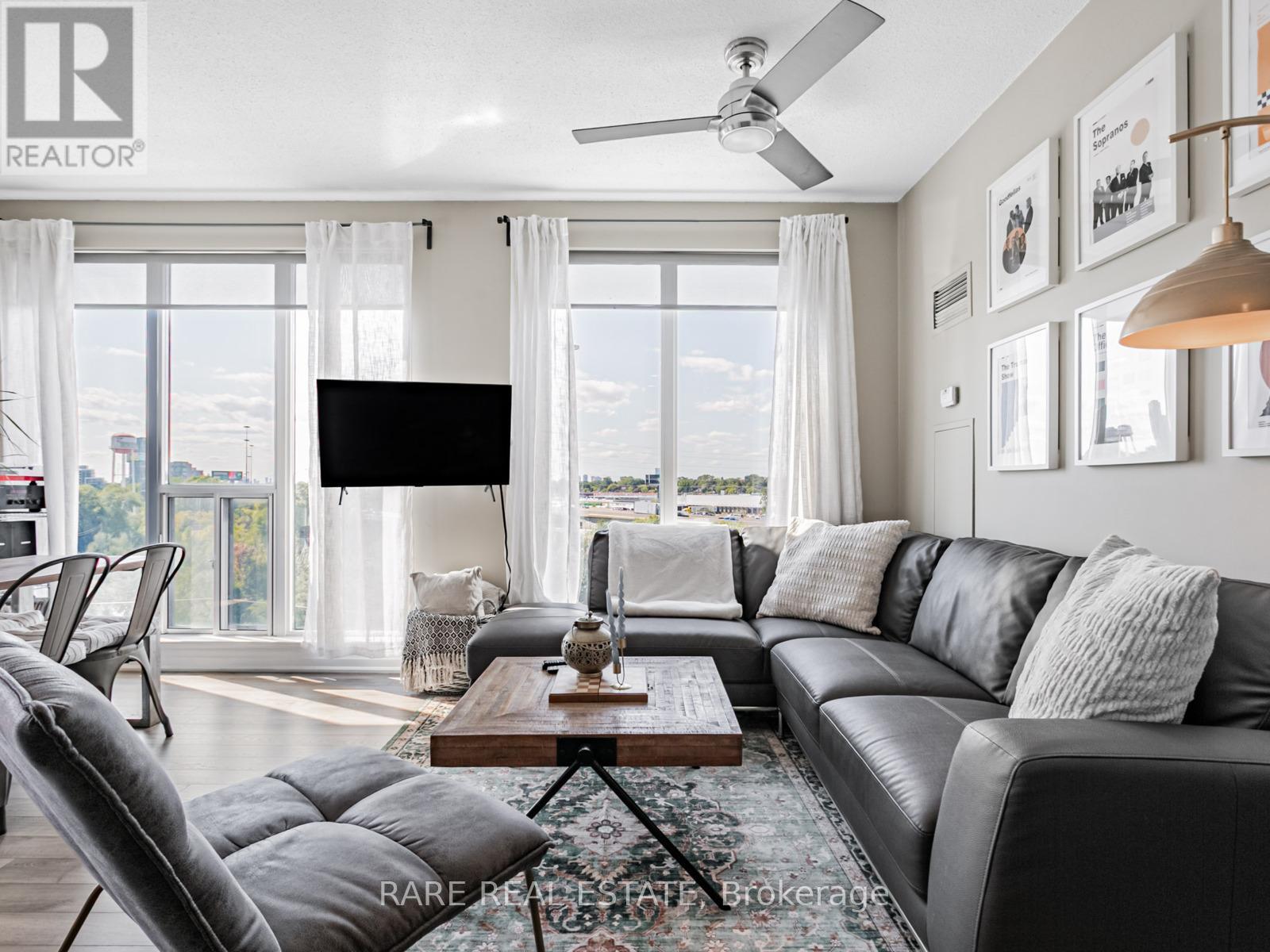Apartment at 703 - 2119 LAKE SHORE BOULEVARD W, Toronto (Mimico)
