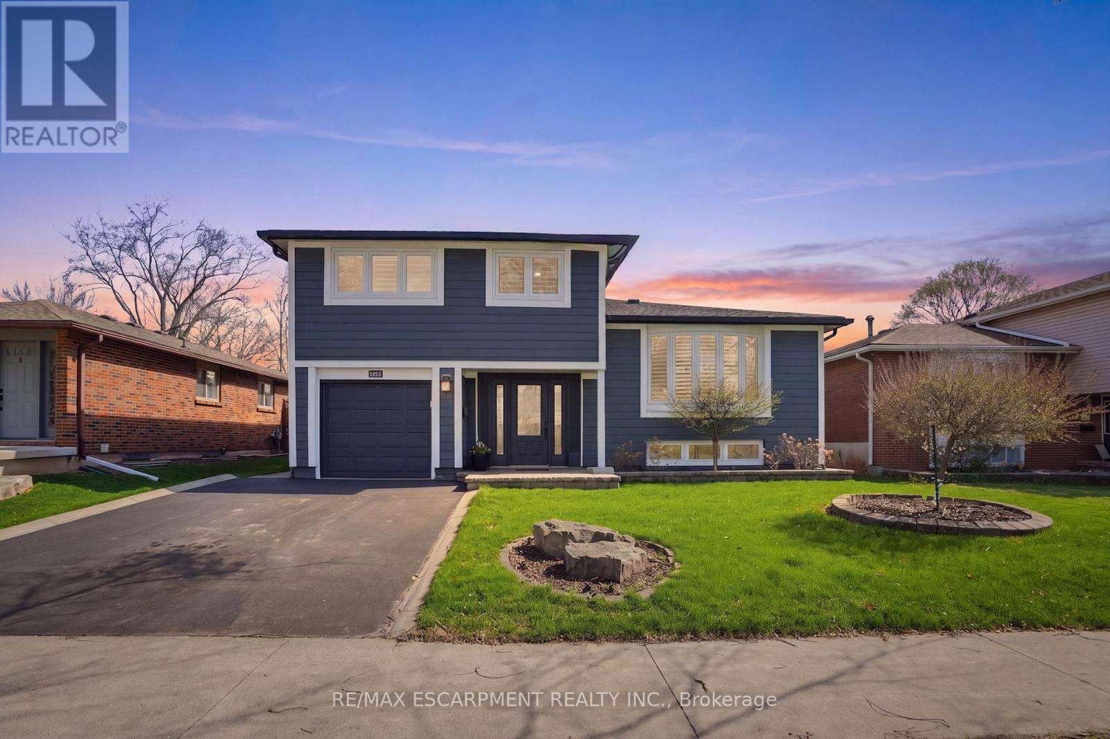 Detached at 663 MULLIN WAY, Burlington (Appleby)