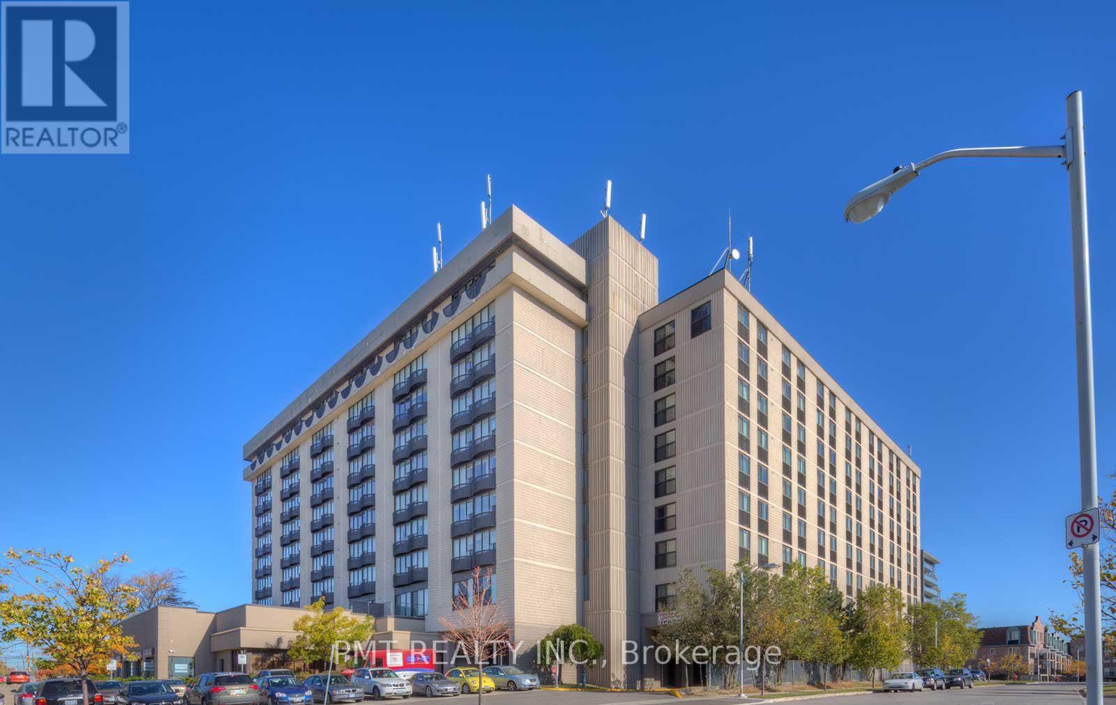 Apartment at 318 - 2737 KEELE STREET, Toronto (Downsview-Roding-CFB)