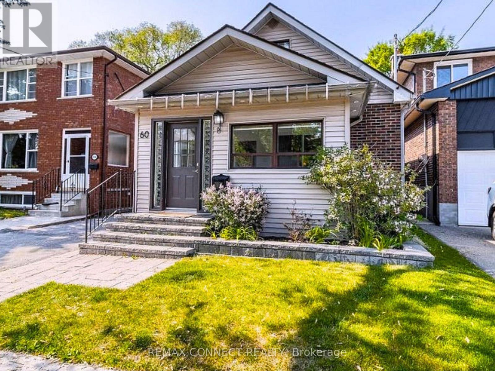Detached at 60 WOODBURY ROAD, Toronto (Alderwood)