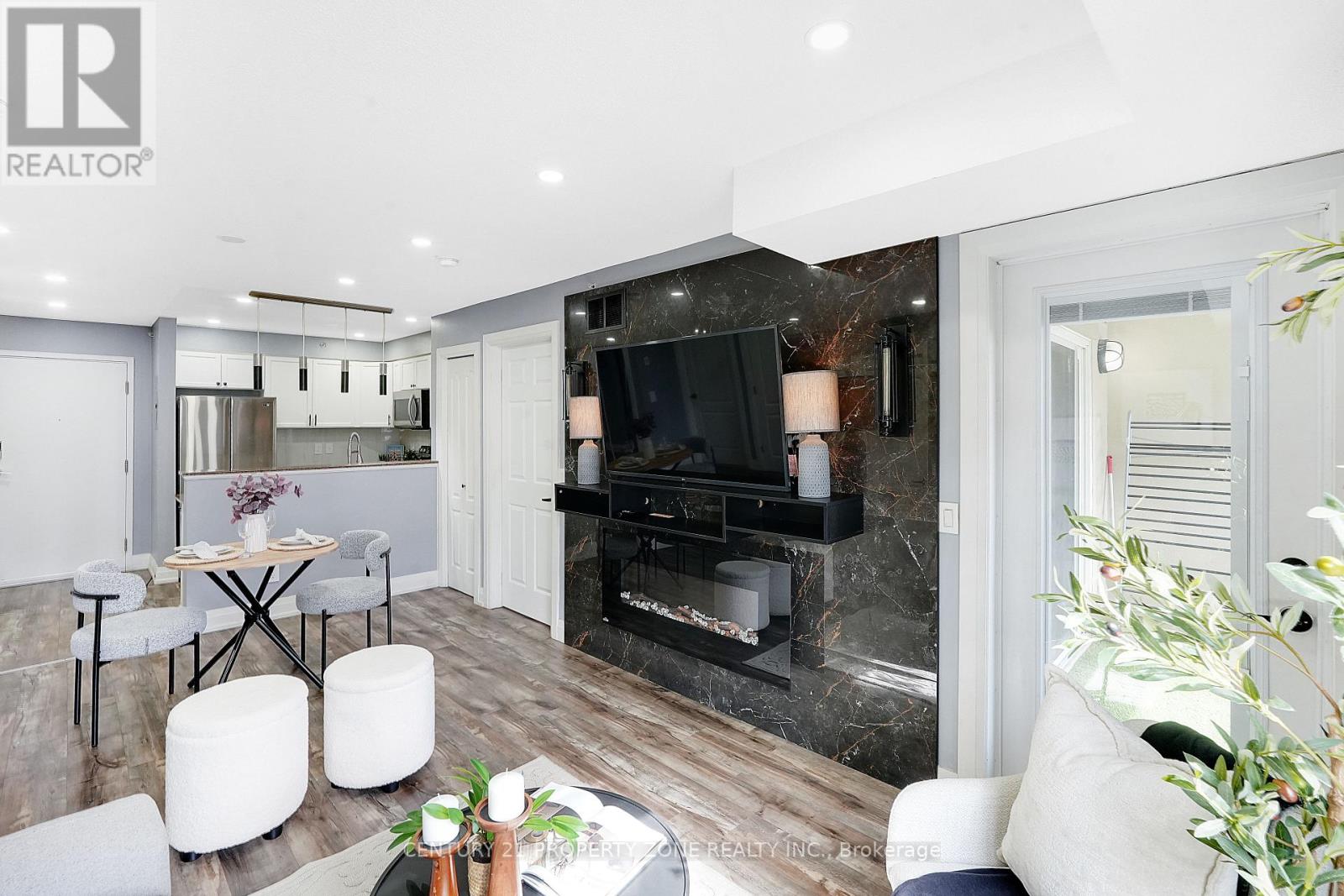 Apartment at 1401 - 8 DAYSPRING CIRCLE, Brampton (Goreway Drive Corridor)