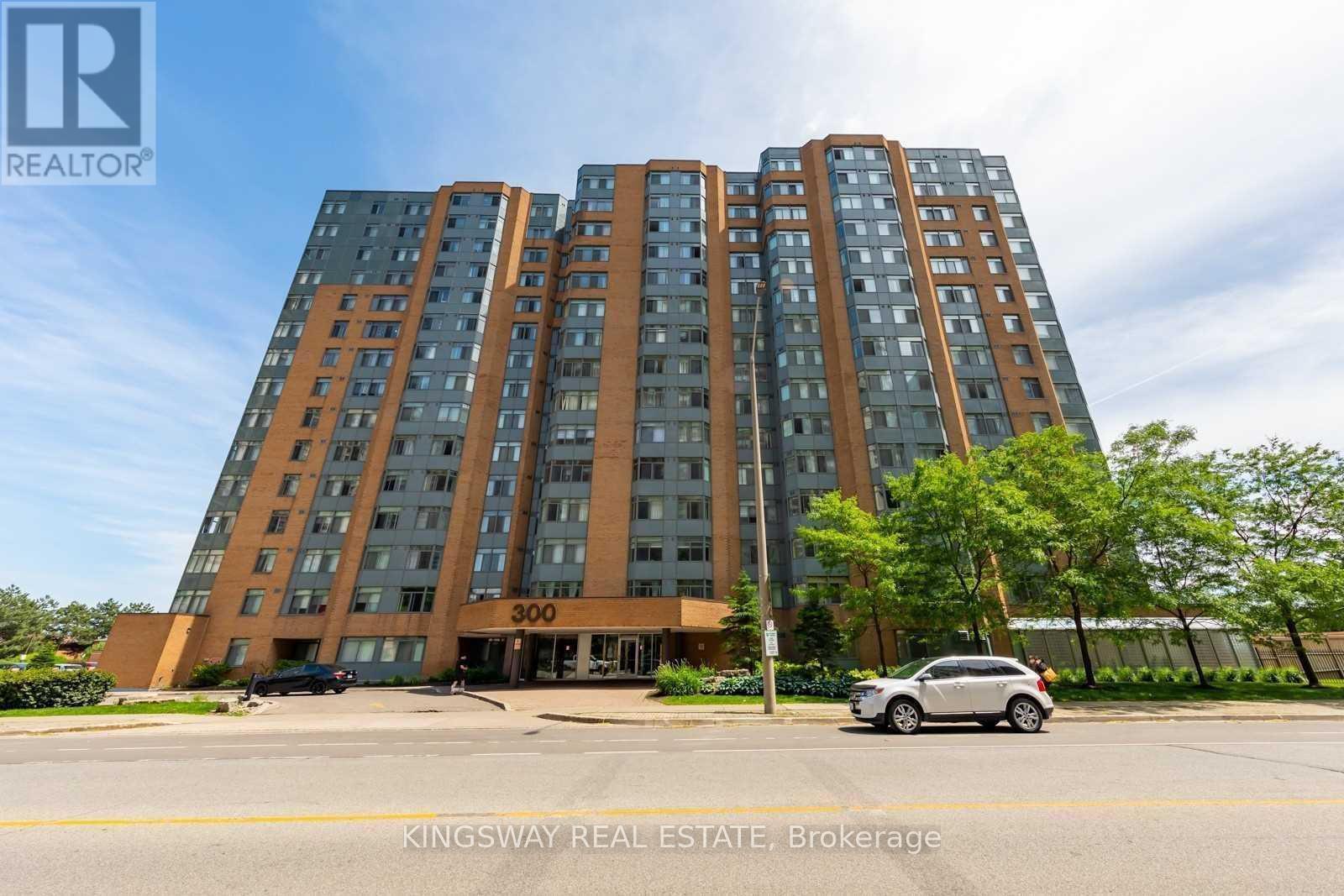Apartment at 1004 - 300 WEBB DRIVE, Mississauga (City Centre)