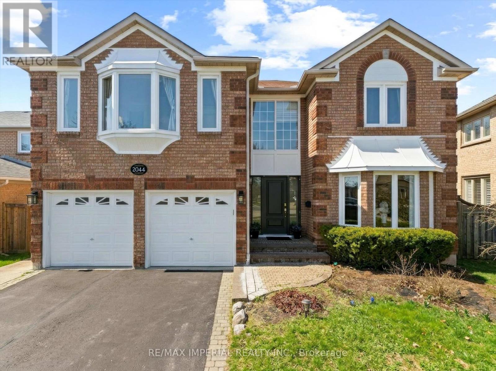 Detached at 2044 SCHOOLMASTER CIRCLE, Oakville (GA Glen Abbey)