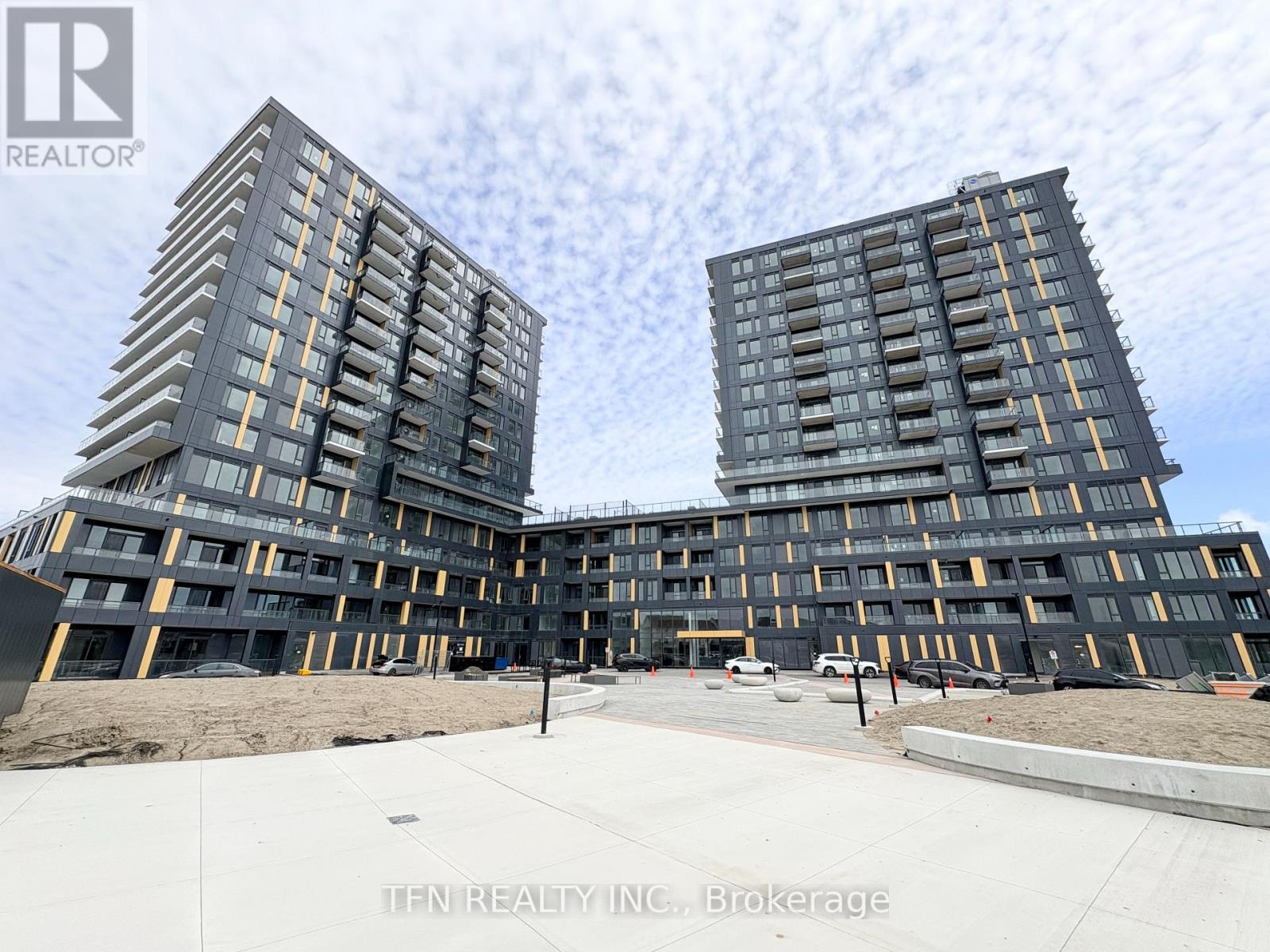 Apartment at 104 - 4878 POWERS COMMON, Burlington (Alton)