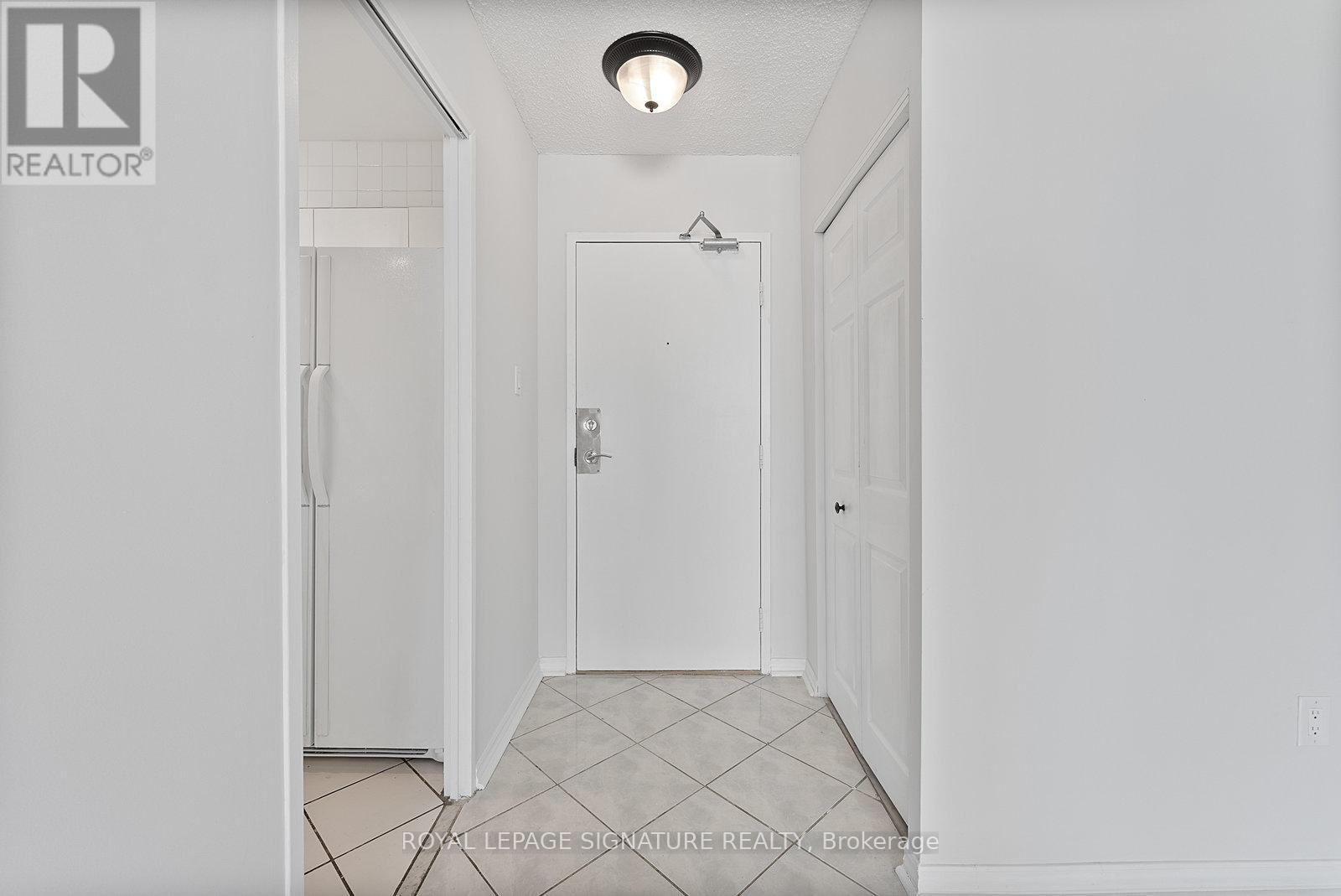 Apartment at 906 - 5 SAN ROMANOWAY, Toronto