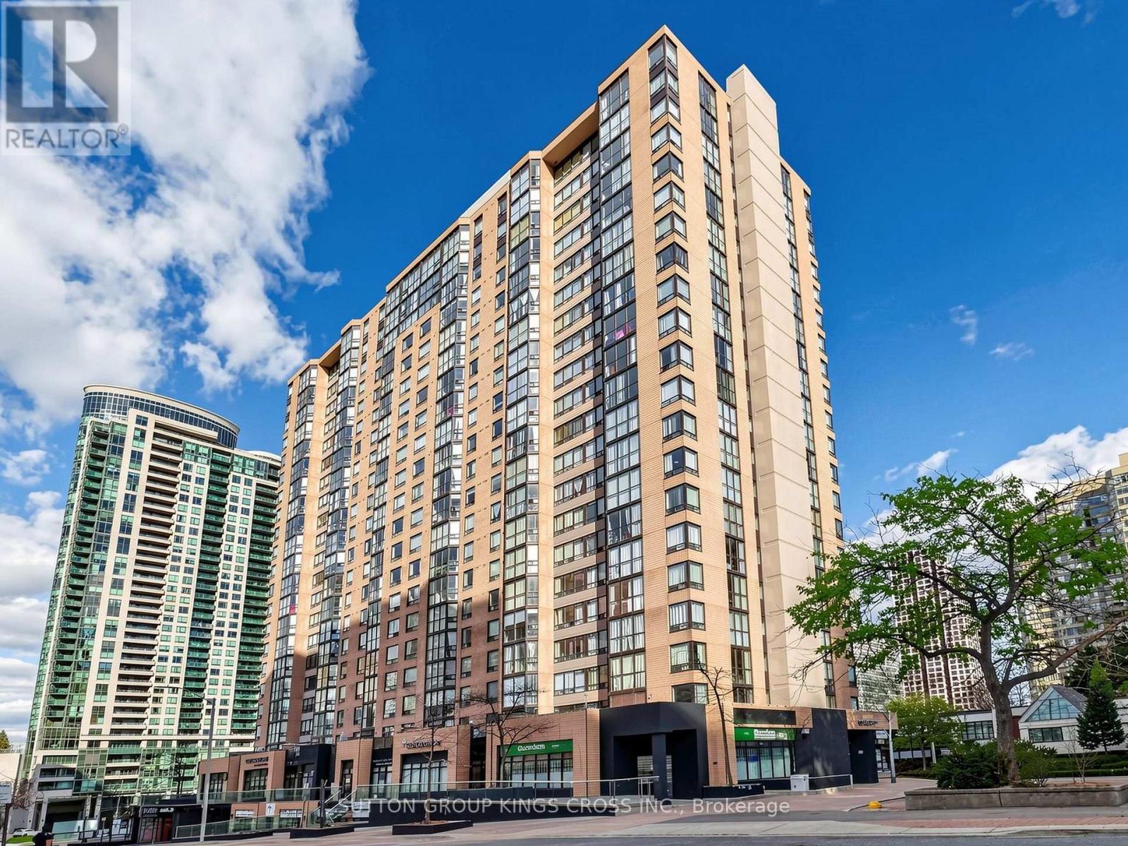Apartment at 706 - 265 ENFIELD PLACE, Mississauga (City Centre)