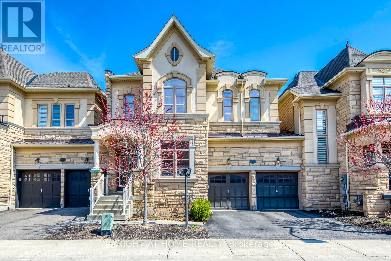 Semi-Detached/Link at 2441 CHATEAU COMMON, Oakville (BC Bronte Creek)