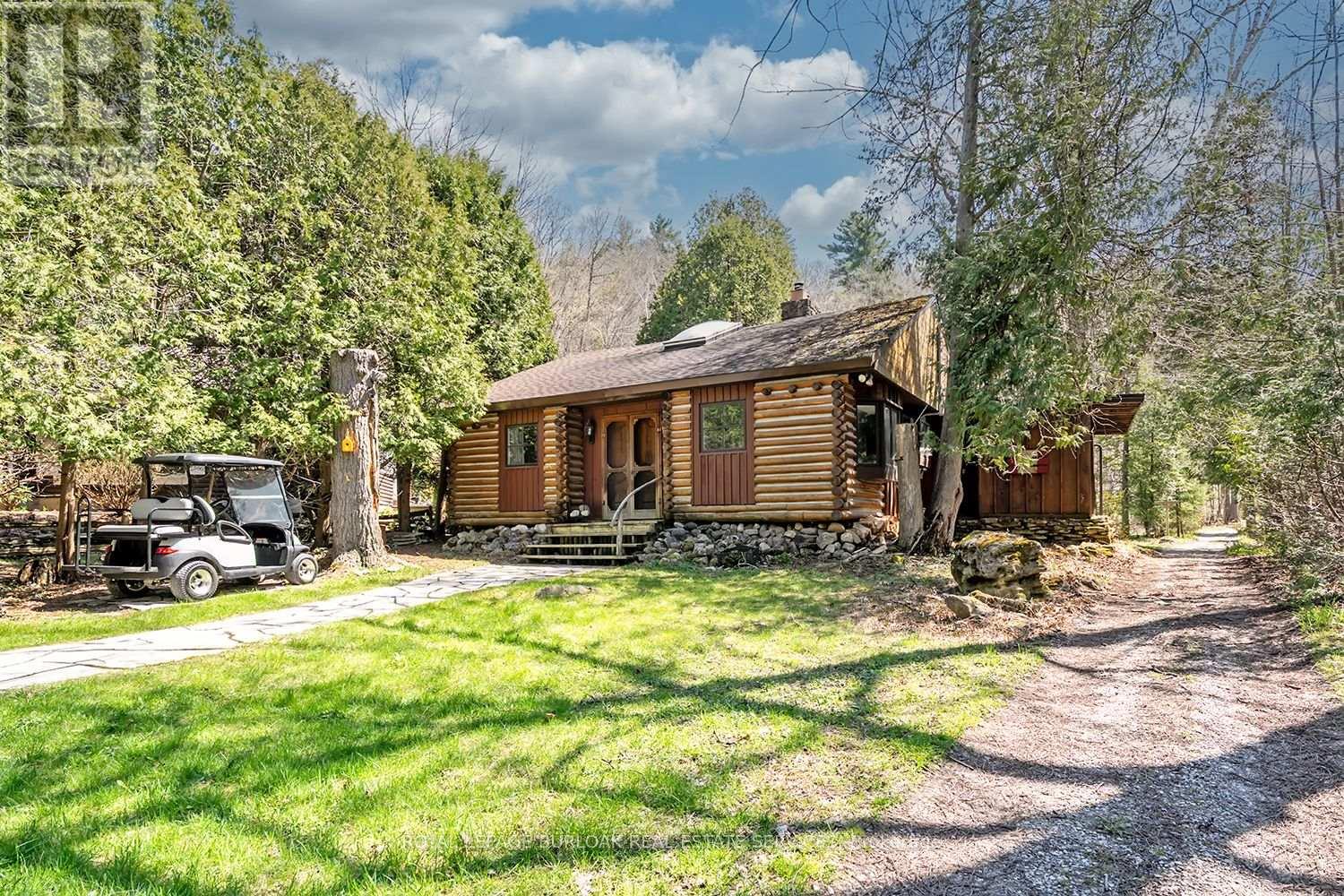Detached at 6099 CEDAR GROVE, Burlington