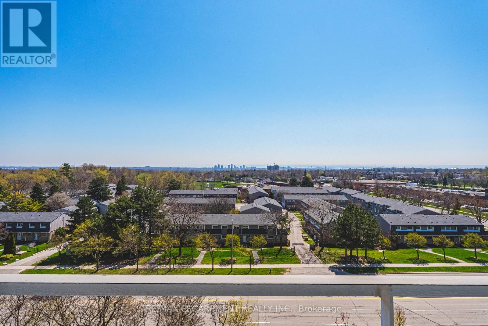 Apartment at 705 - 2055 UPPER MIDDLE ROAD, Burlington (Brant Hills)