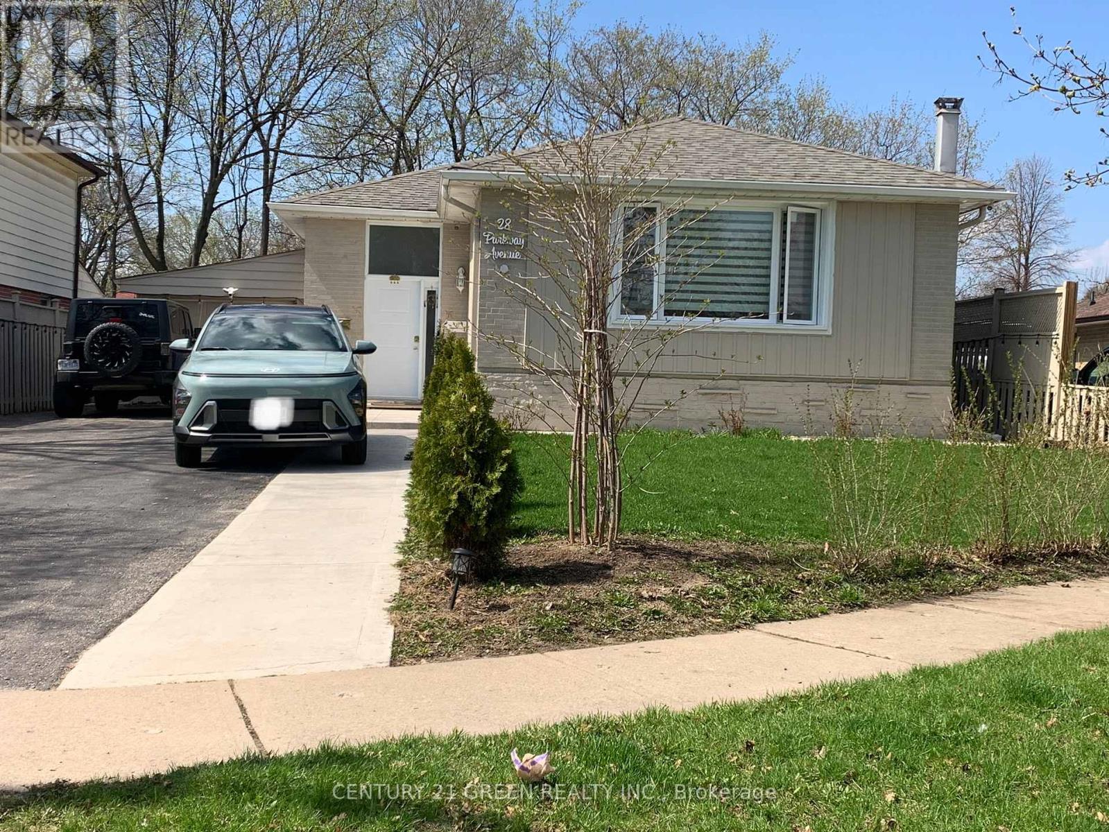 Detached at 28 PARKWAY AVENUE, Brampton (Northwood Park)