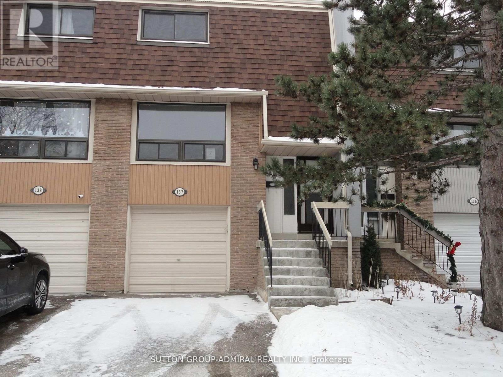 Townhouse at 137 ASHTON CRESCENT, Brampton (Central Park)