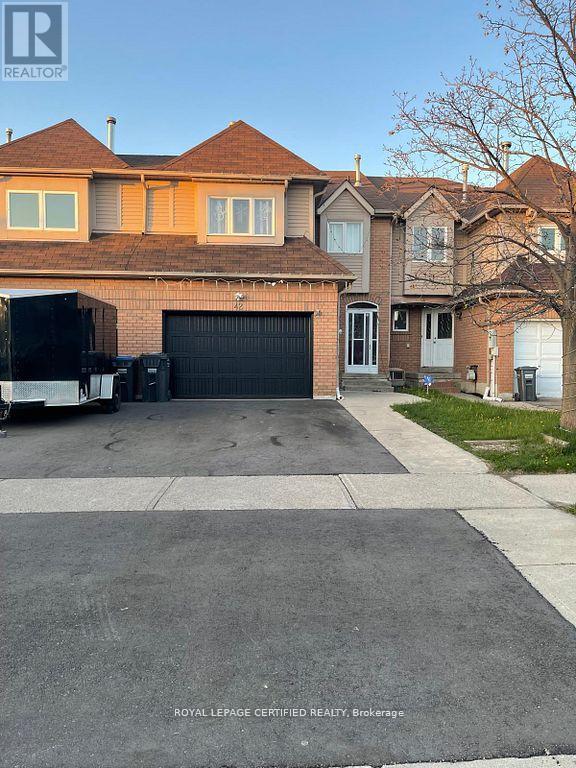 Townhouse at 42 WOOLISTON CRESCENT, Brampton (Fletcher's West)