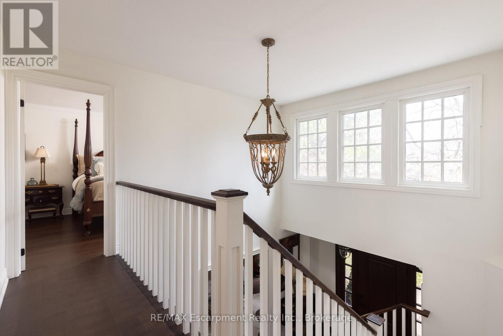 Detached at 392 ASPEN FOREST DRIVE, Oakville