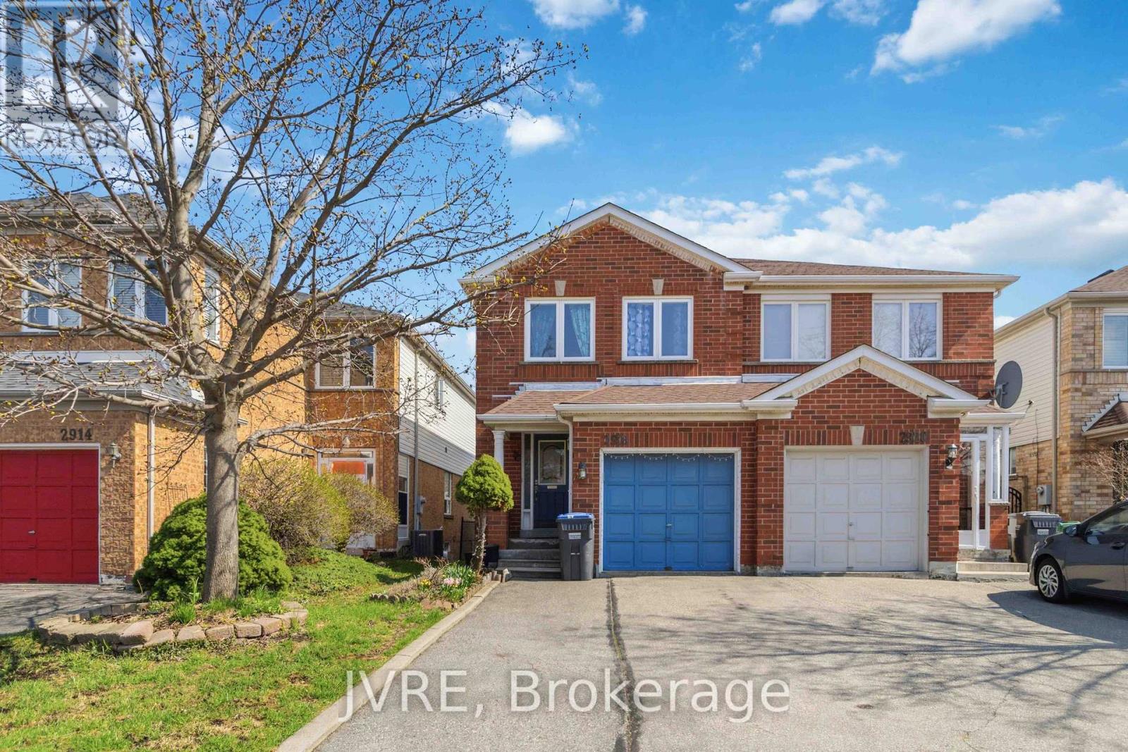 Semi-Detached/Link at 2918 WESTBURY COURT, Mississauga (Central Erin Mills)