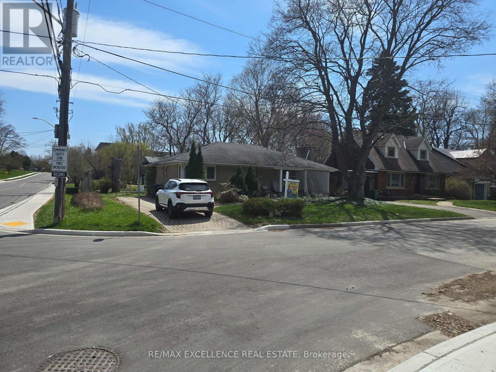 Detached at 17 ARMSTRONG STREET, Brampton