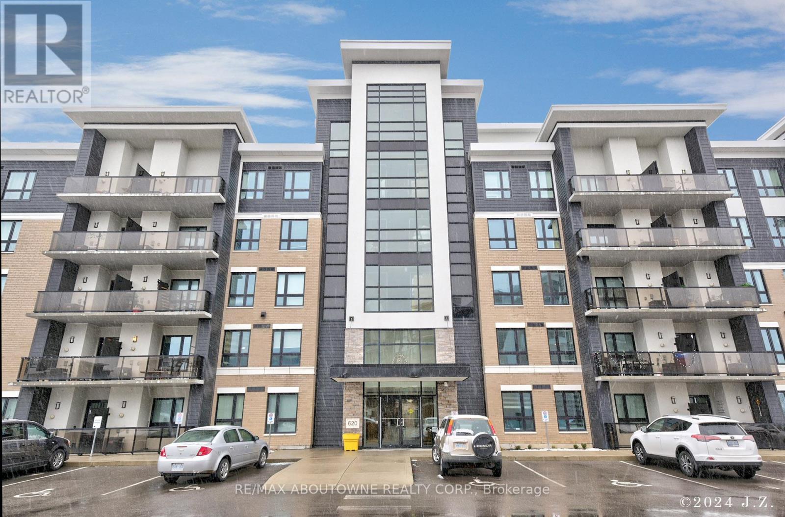 Apartment at 203 - 620 SAUVE STREET, Milton (BE Beaty)