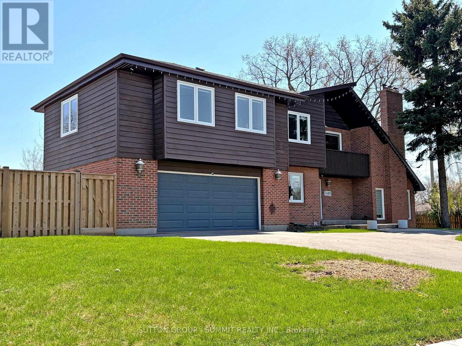 Detached at 3485 CAWTHRA ROAD, Mississauga (Applewood)