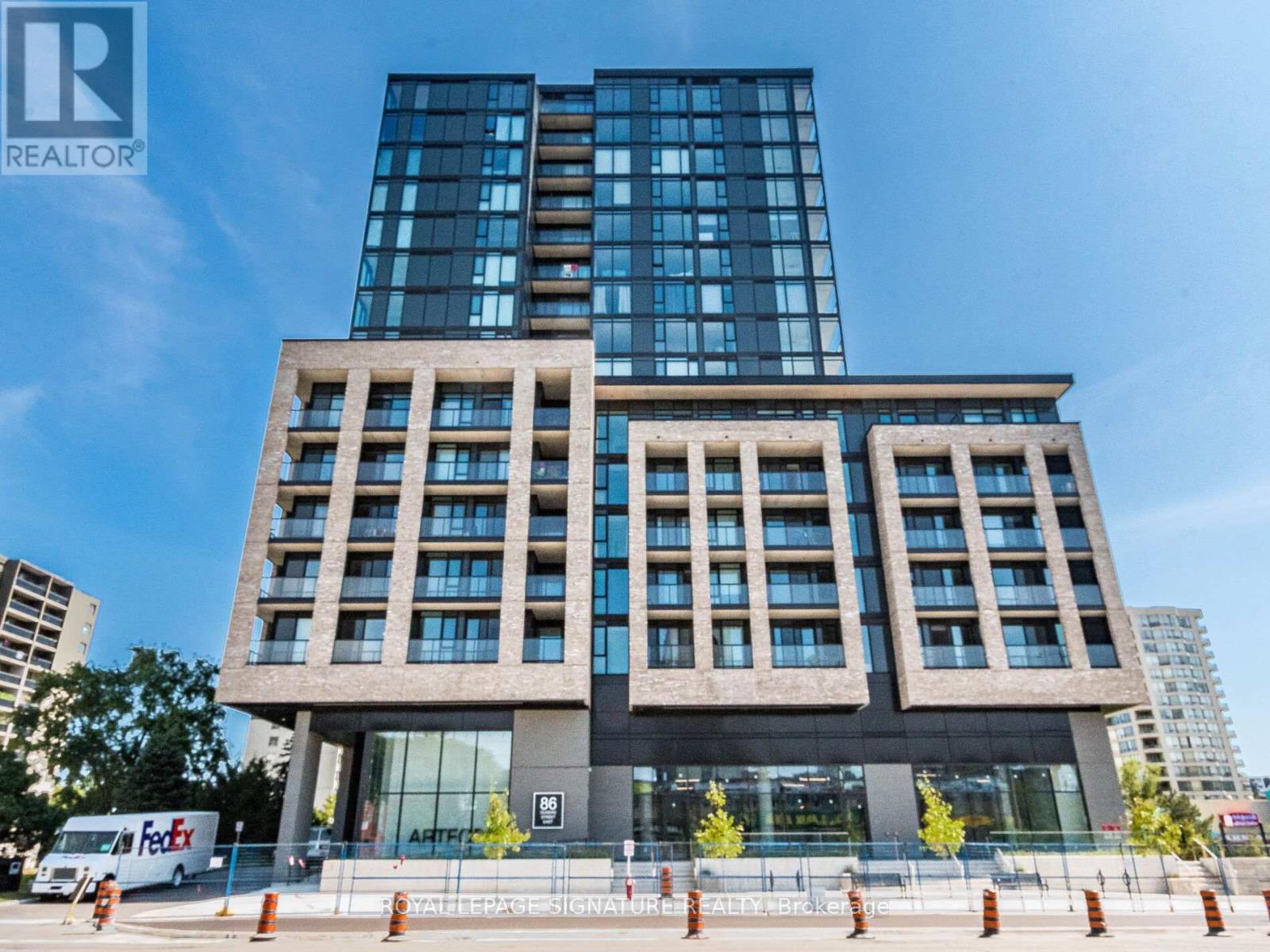 Apartment at 622 - 86 DUNDAS STREET E, Mississauga (Cooksville)