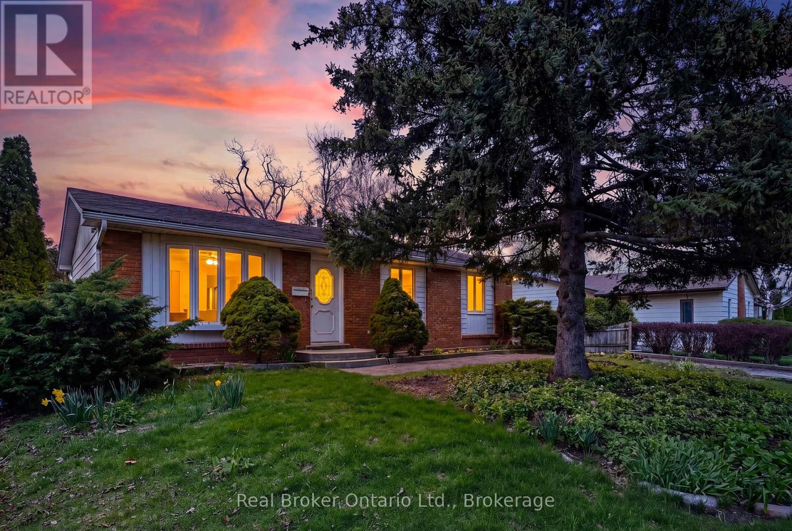 Detached at 393 ENFIELD ROAD, Burlington (LaSalle)