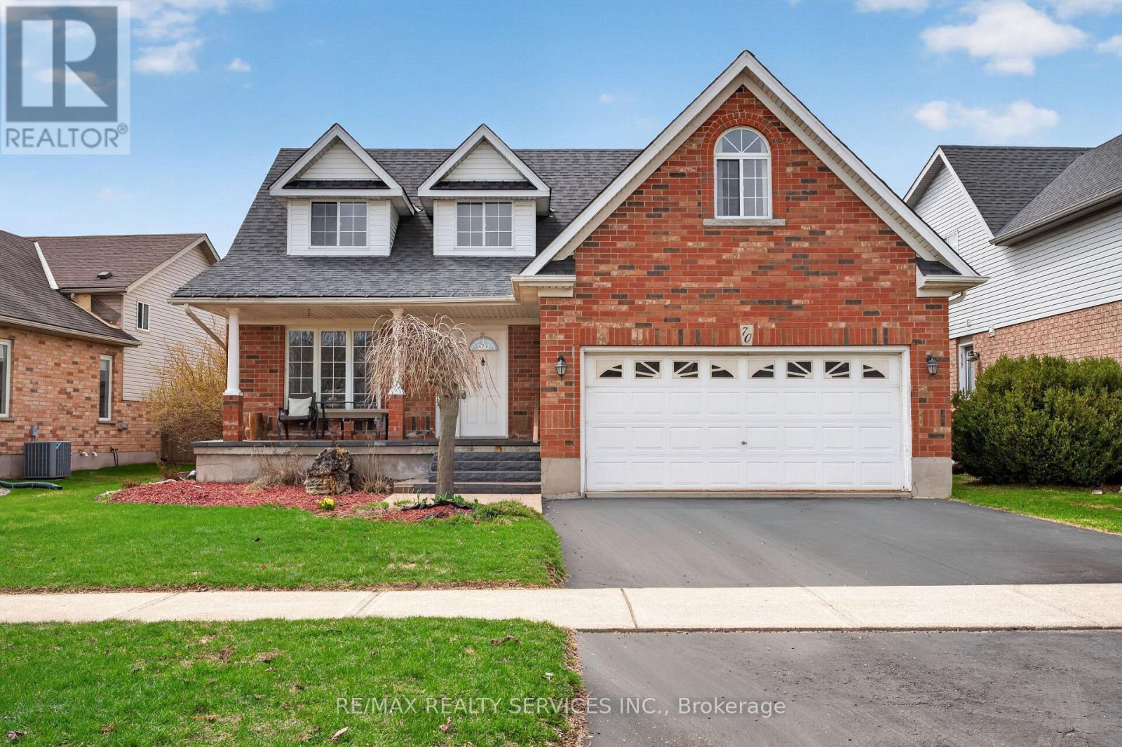 Detached at 70 HUNTER ROAD, Orangeville