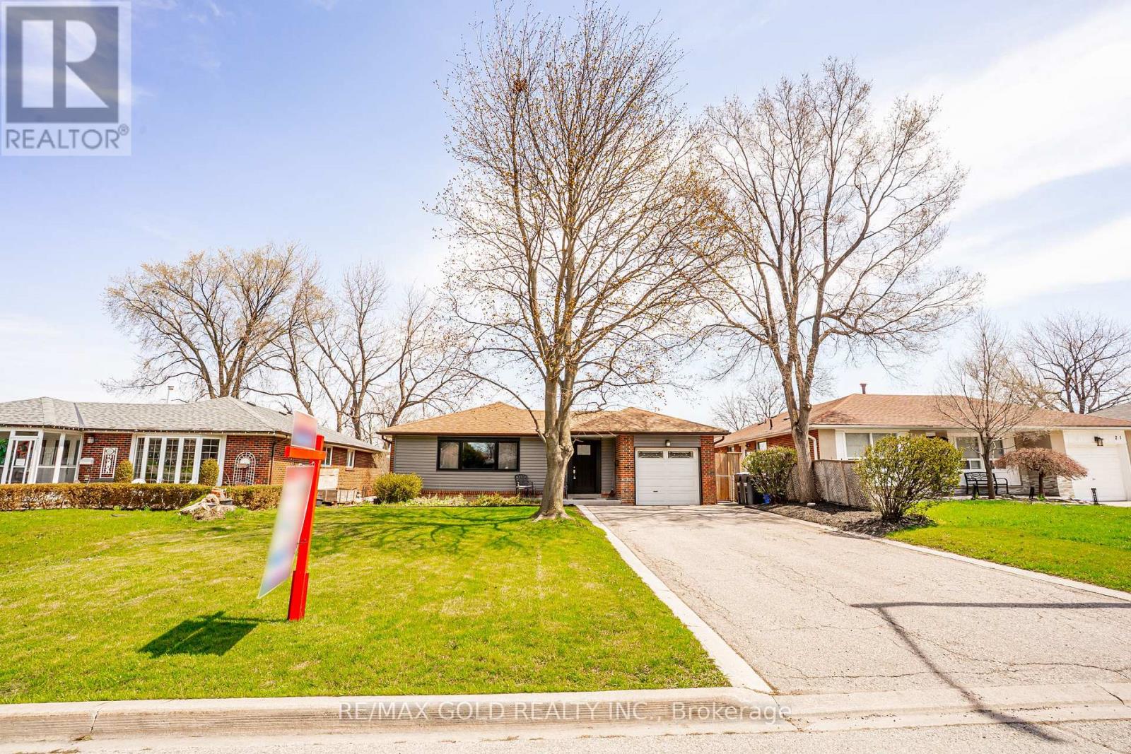 Detached at 23 DUNSTER CRESCENT, Brampton (Southgate)