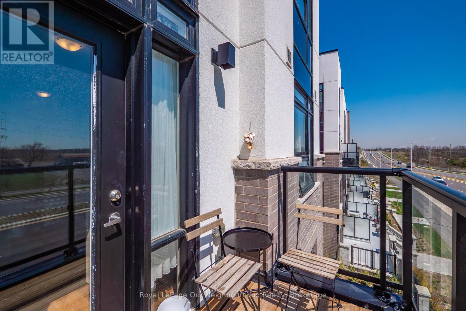Townhouse at 103 - 1585 ROSE WAY, Milton