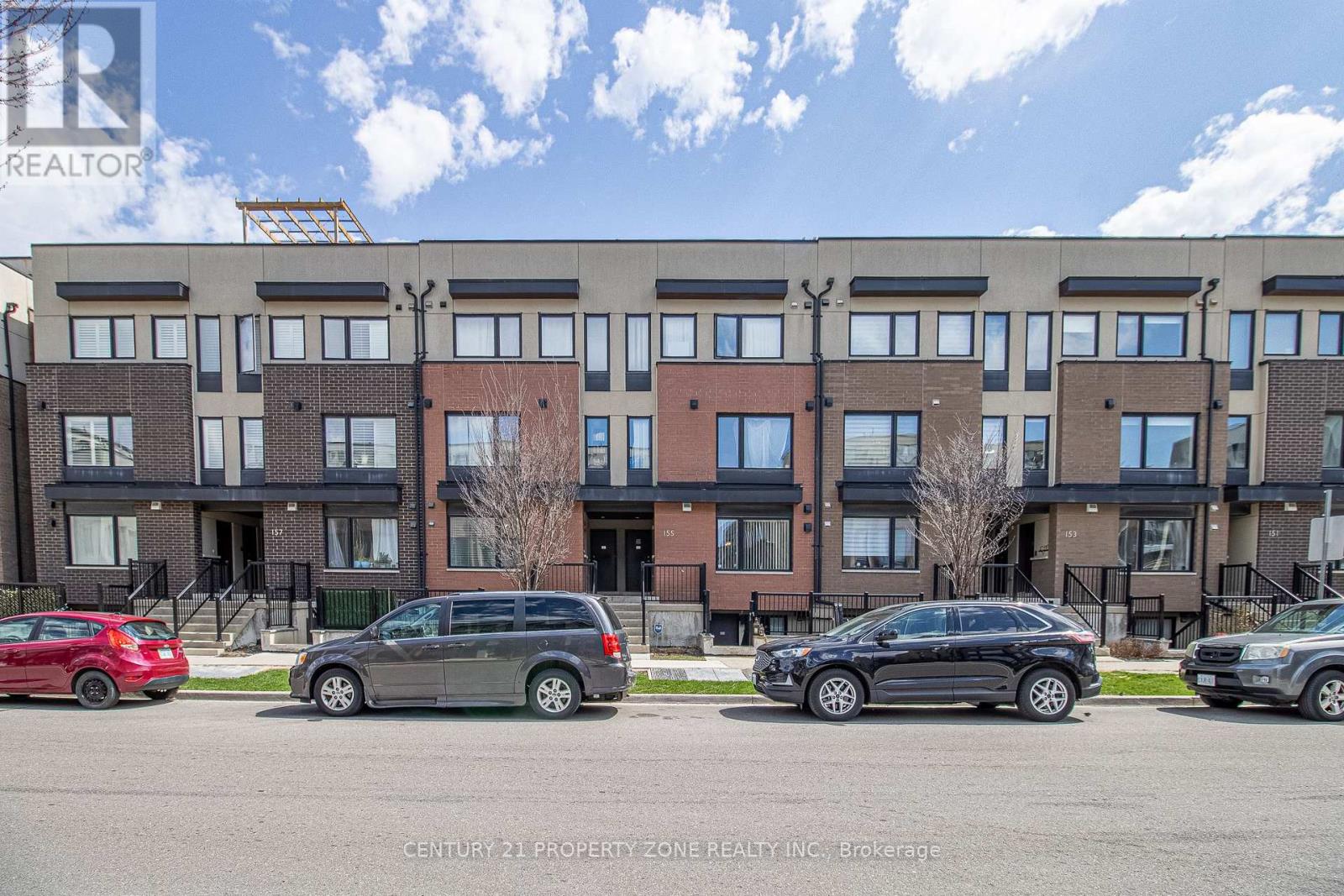 Townhouse at 1 - 155 WILLIAM DUNCAN ROAD, Toronto (Downsview-Roding-CFB)