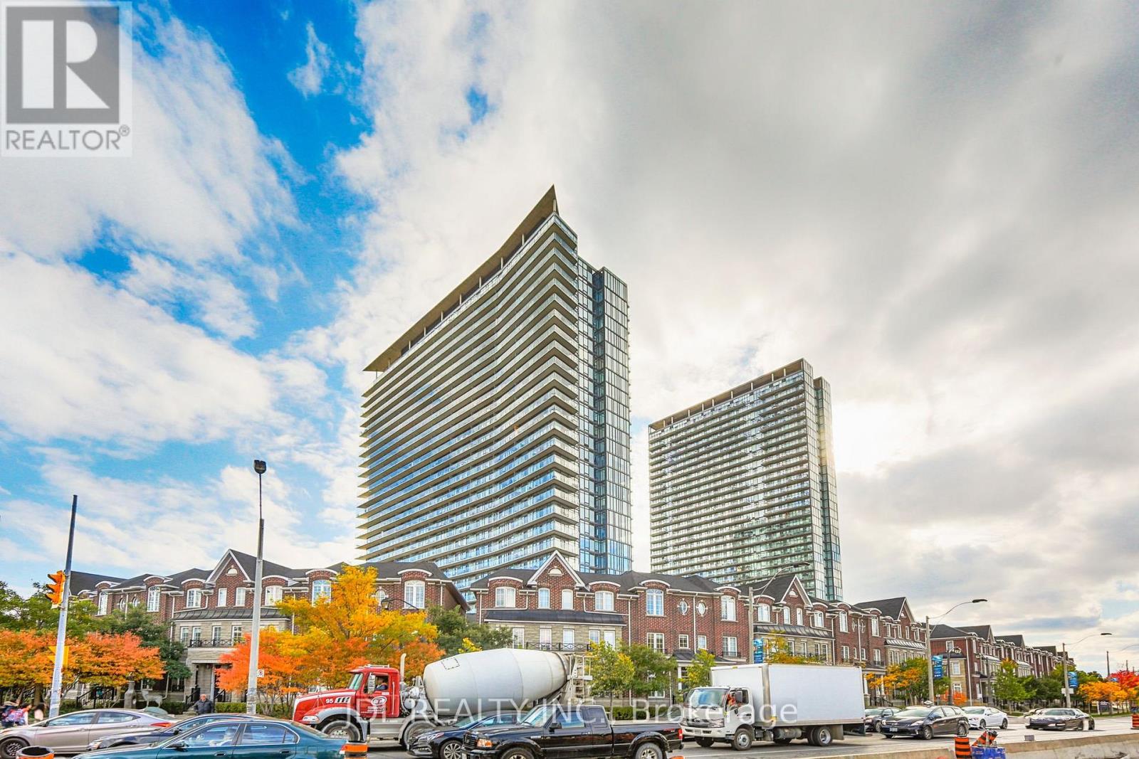 Apartment at 2404 - 105 THE QUEENSWAY AVENUE, Toronto (High Park-Swansea)