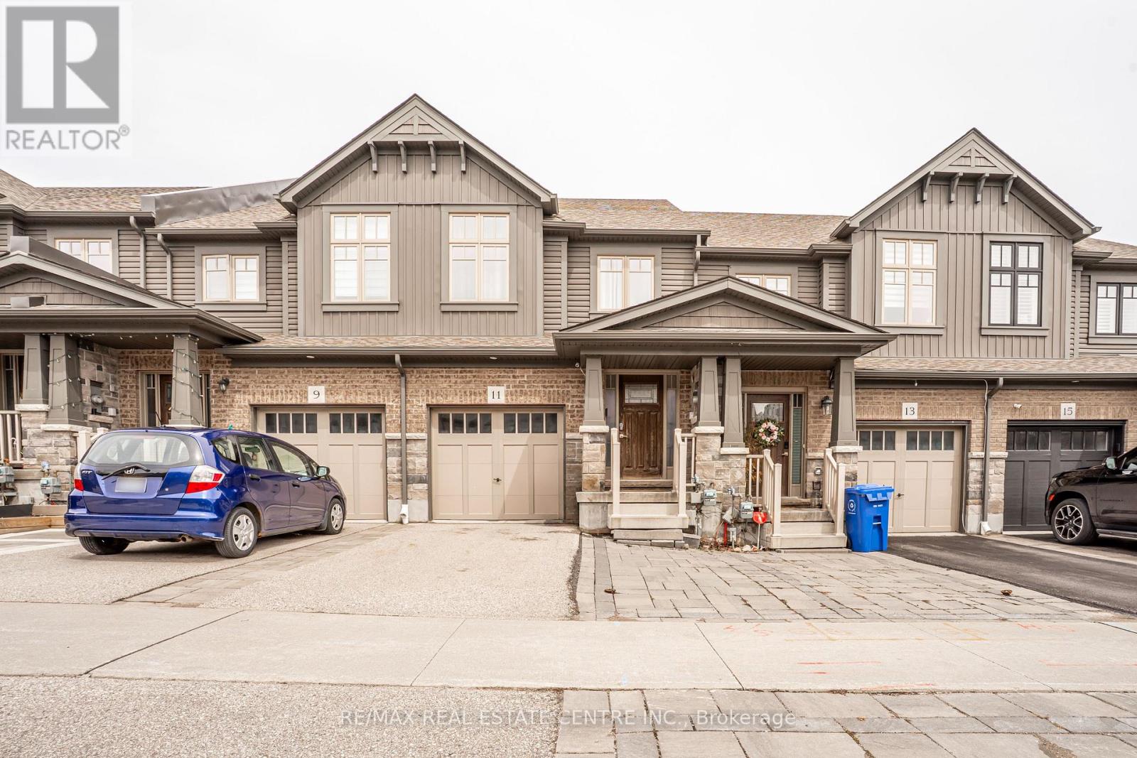 Townhouse at 11 WINTERTON COURT, Orangeville