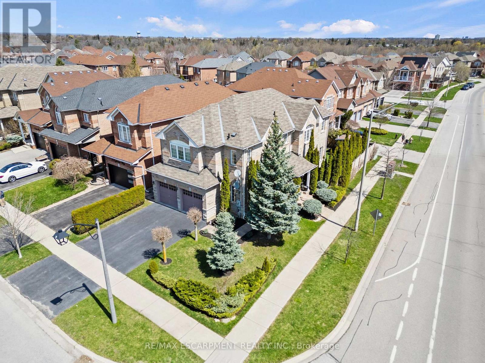 Detached at 200 MILLER DRIVE, Halton Hills (Georgetown)