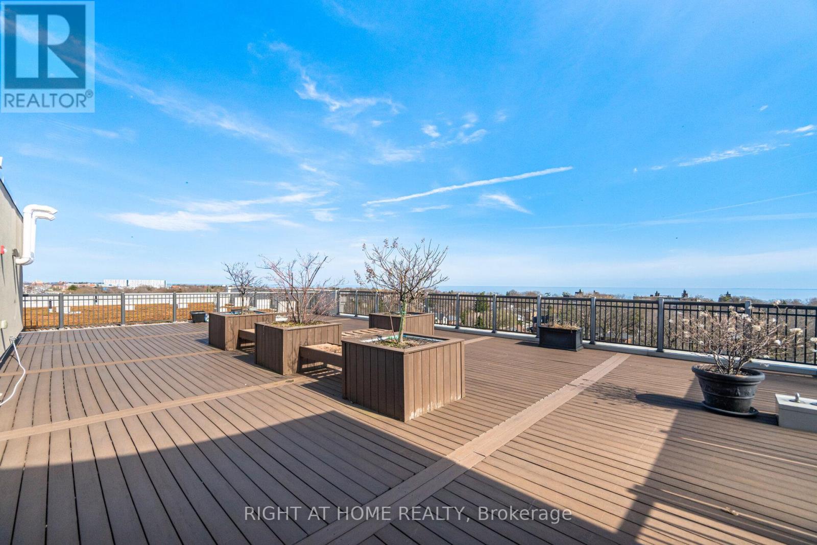Apartment at 703 - 3563 LAKE SHORE BOULEVARD W, Toronto