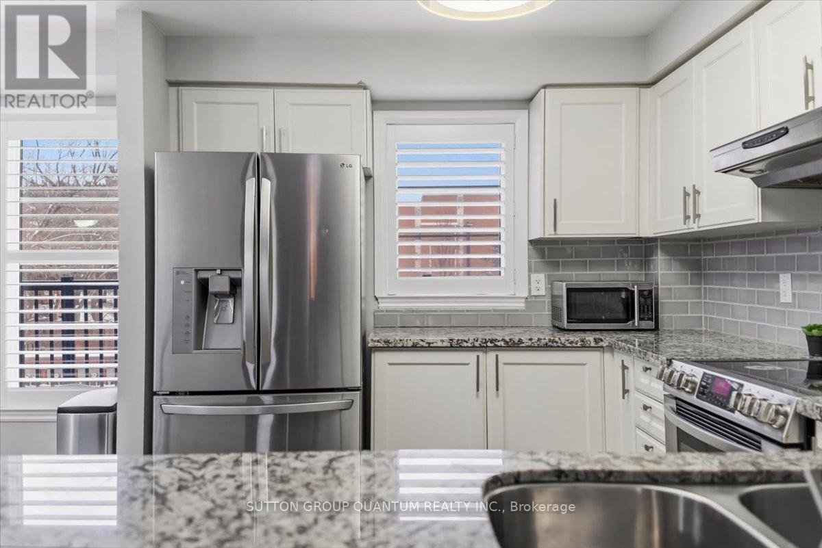 Townhouse at 2 - 2375 TRUSCOTT DRIVE, Mississauga