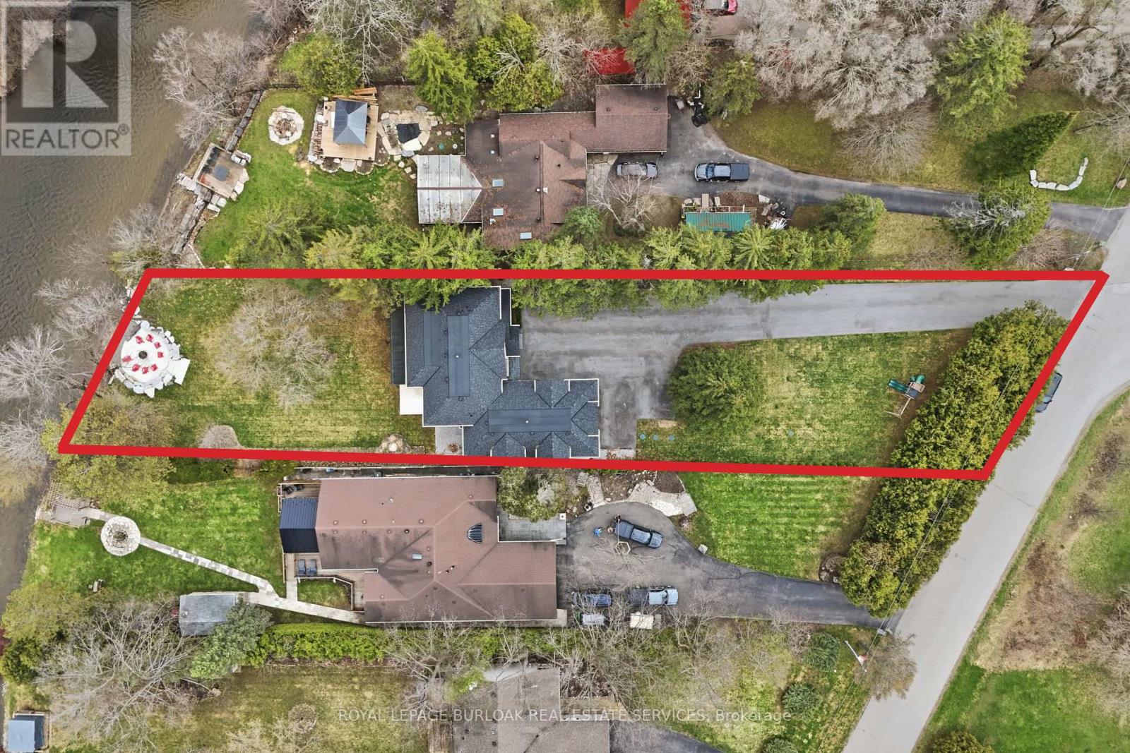 Detached at 39 CREDIT ROAD, Caledon