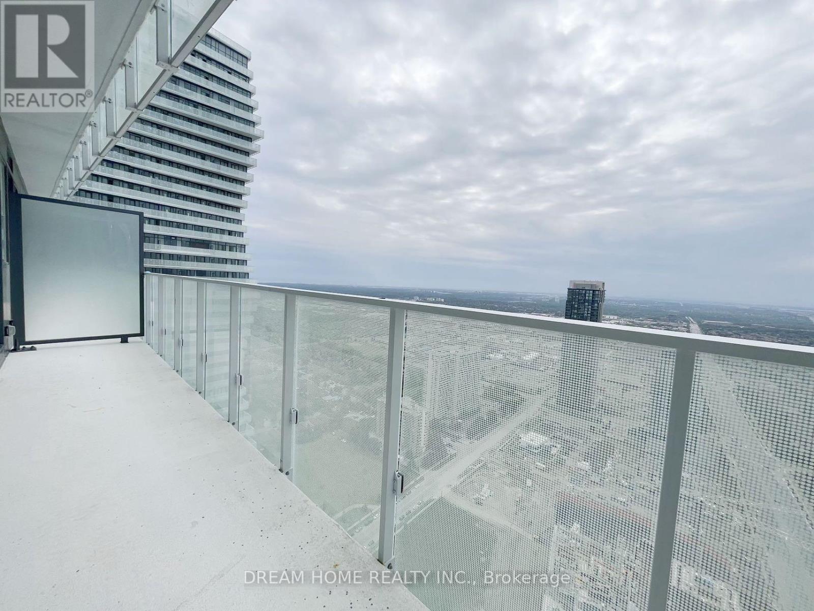 Apartment at 4705 - 3900 CONFEDERATION PARKWAY E, Mississauga