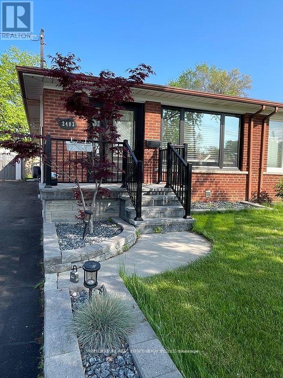 Semi-Detached/Link at 2403 BARCLAY ROAD, Burlington (Brant)