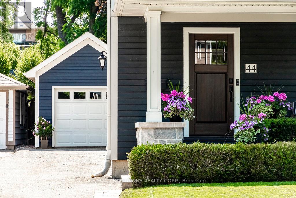 Detached at 44 HEAD STREET, Oakville (CO Central)