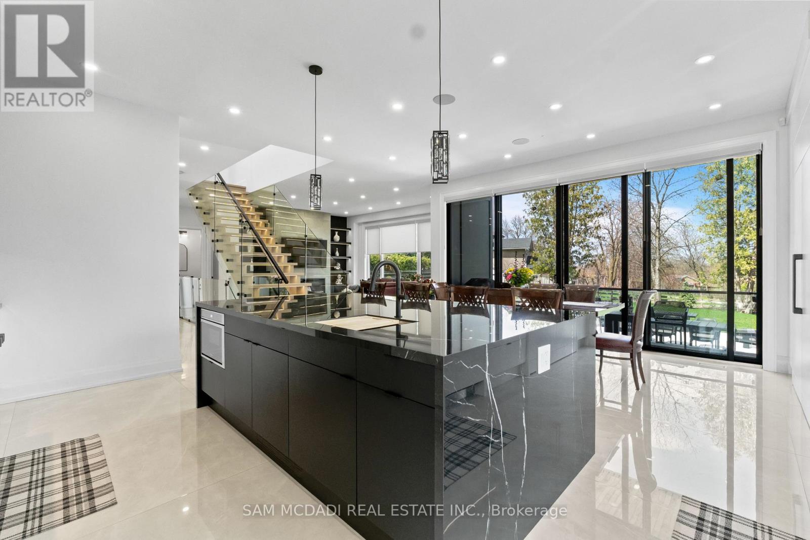 Detached at 107 VISTA BOULEVARD, Mississauga