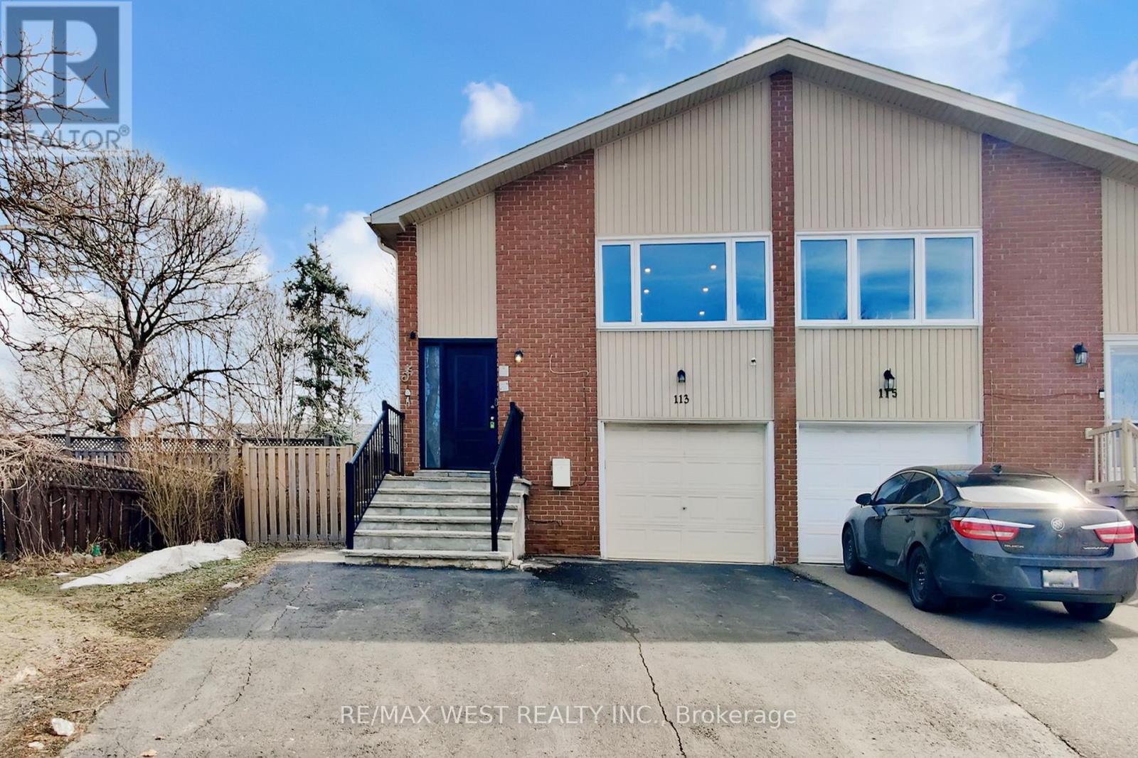 Semi-Detached/Link at 113 KINGSWOOD DRIVE N, Brampton (Brampton North)