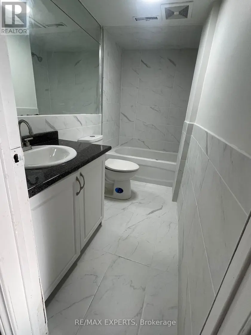 Semi-Detached/Link at 7292 REDFOX ROAD, Mississauga