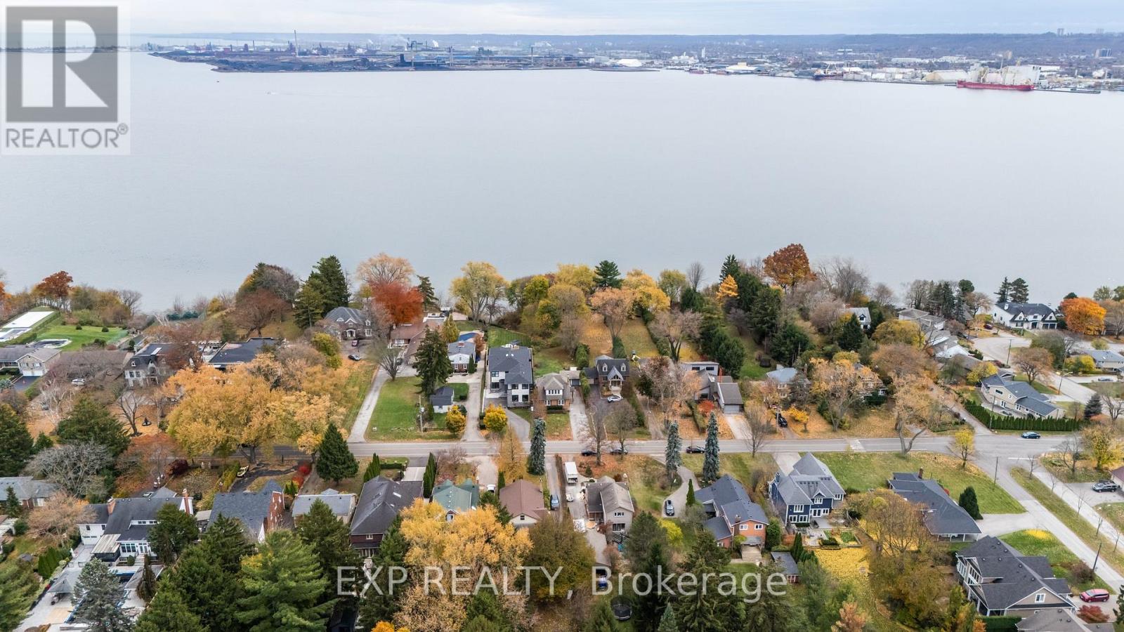 Detached at 316 NORTH SHORE BOULEVARD W, Burlington (Bayview)