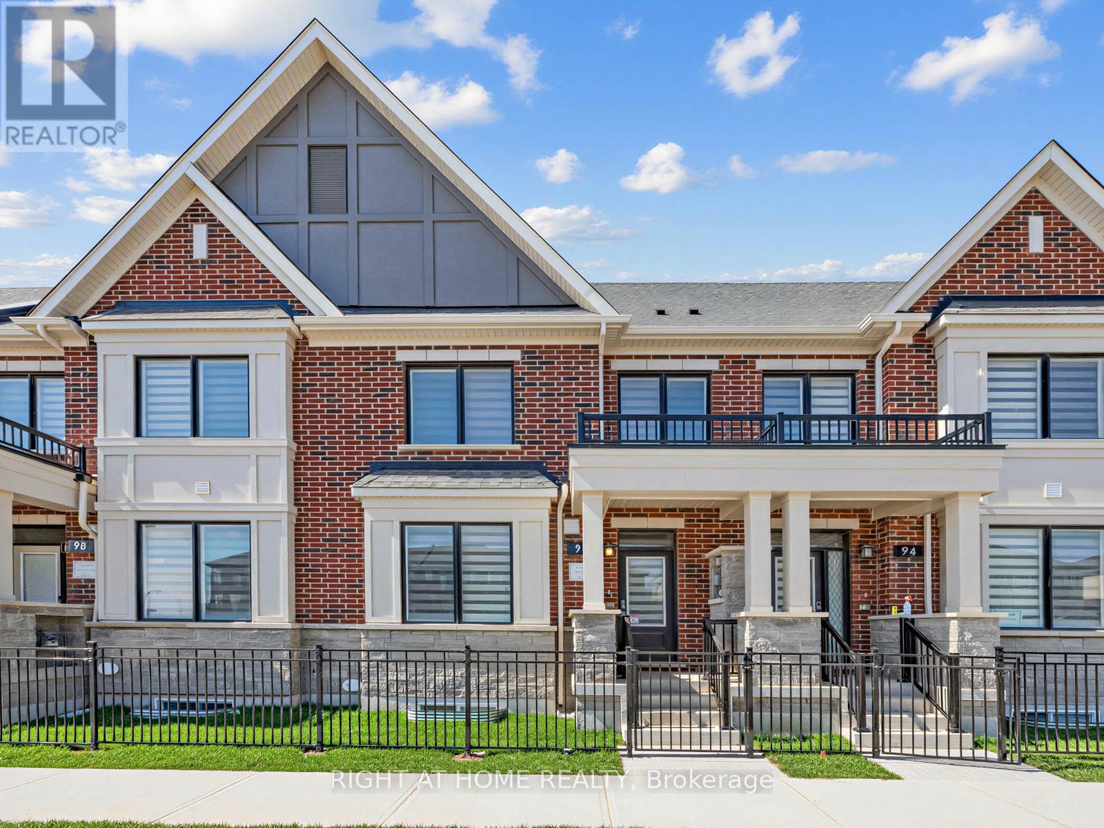 Townhouse at 96 COOLHURST AVENUE, Brampton (Northwest Brampton)