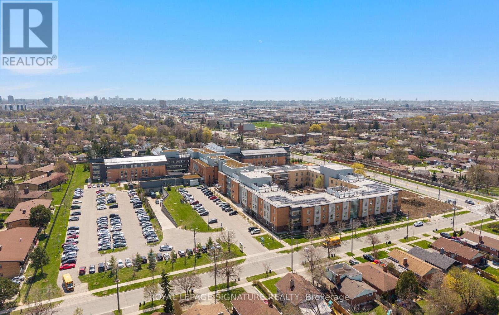 Detached at 60 HINTON ROAD, Toronto