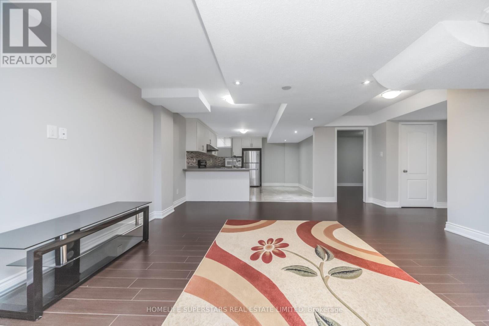Detached at 8 LISSON CRESCENT, Brampton