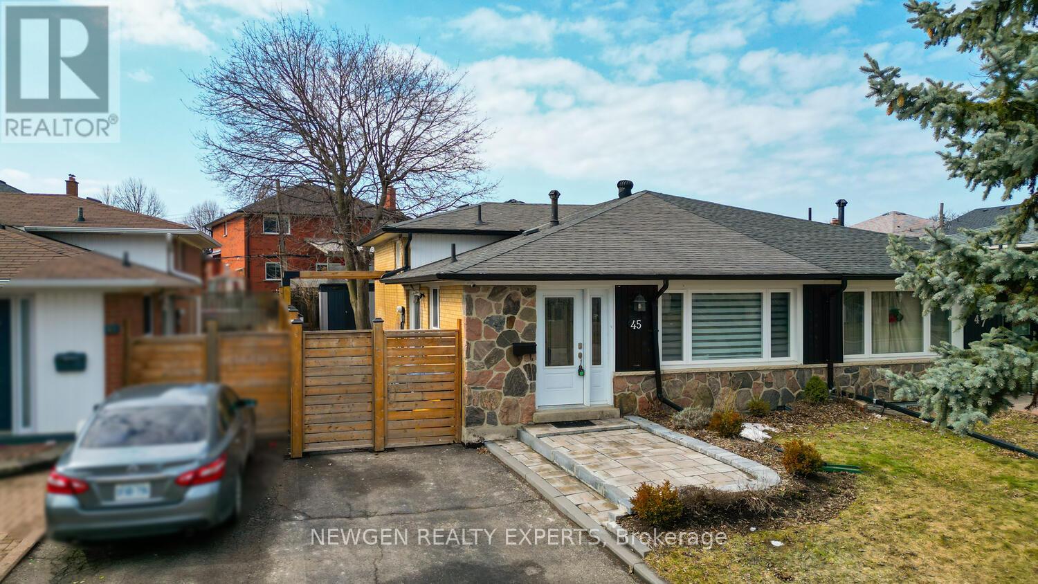 Semi-Detached/Link at 45 GRANGE DRIVE, Brampton (Northwood Park)